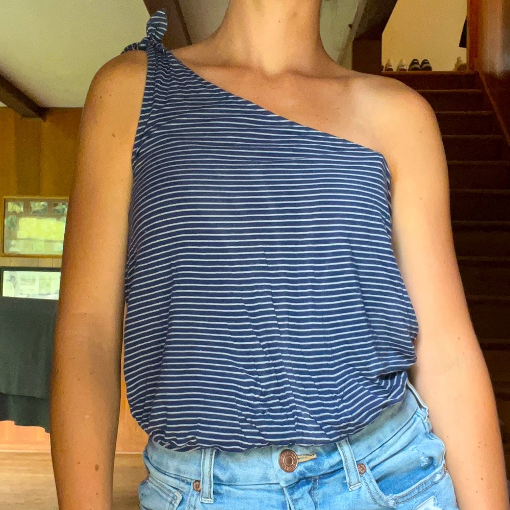 One-shoulder Tank top